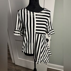 GRACIA Black Asymmetrical Blouse Zip Back Size Statement Top stripe